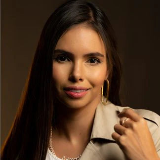 Maquillaje, el nuevo negocio de la empresaria Luisa Chimá
